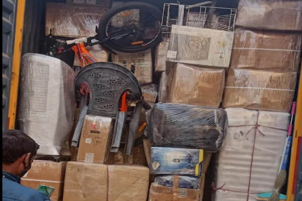 Home shifting truck loading Bengaluru